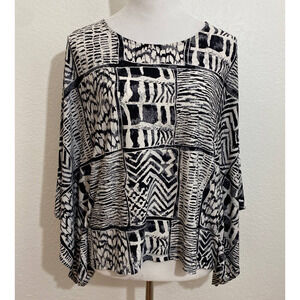 Chico's Size S/M Black White Ethnic Print Kaftan Blouse Boho
